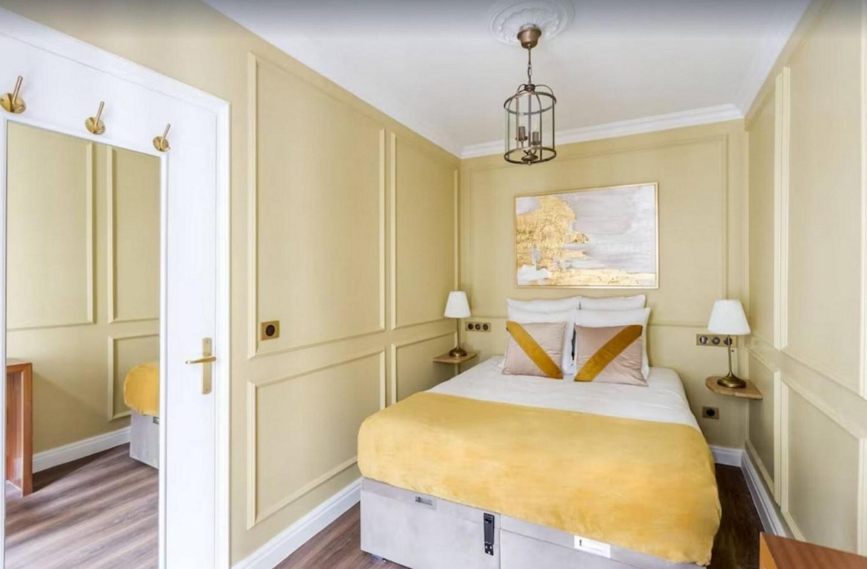 Single Homecheckprofile * London